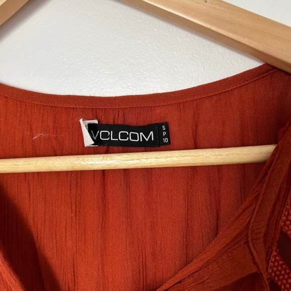 Volcom Women’s Small Shirt - Picture 2 of 3